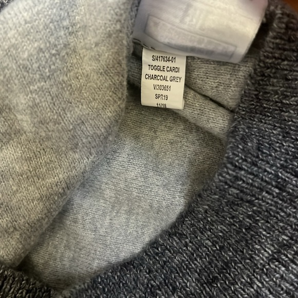 Gap Toggle Charcoal Gray Hooded Cardigan - Picture 6 of 9